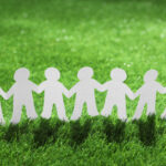 Sortir des murs de l'institution avec un adolescent: aller à la rencontre de soi, de l'autre et de ce qui nous entoure en pleine nature